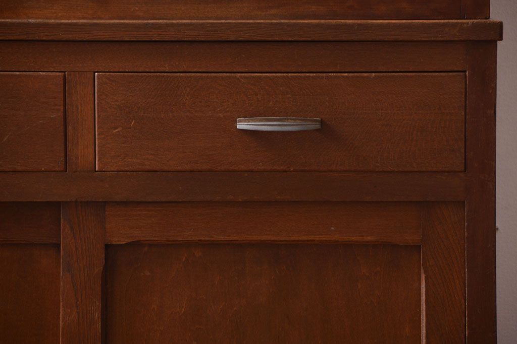 レトロ家具　昭和レトロ　シンプルな木製カップボード(食器棚)