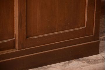 レトロ家具　昭和レトロ　シンプルな木製カップボード(食器棚)