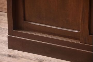 レトロ家具　昭和レトロ　シンプルな木製カップボード(食器棚)