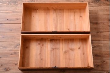 レトロ家具　昭和レトロ　モールガラス入り!古い木製のアンティークチェスト