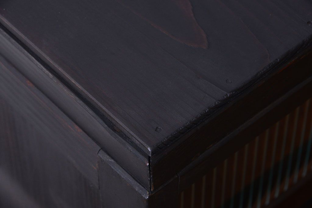 レトロ家具　昭和レトロ　モールガラス入り!古い木製のアンティークチェスト