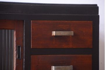 レトロ家具　昭和レトロ　モールガラス入り!古い木製のアンティークチェスト