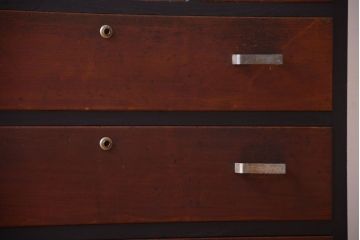 レトロ家具　昭和レトロ　モールガラス入り!古い木製のアンティークチェスト