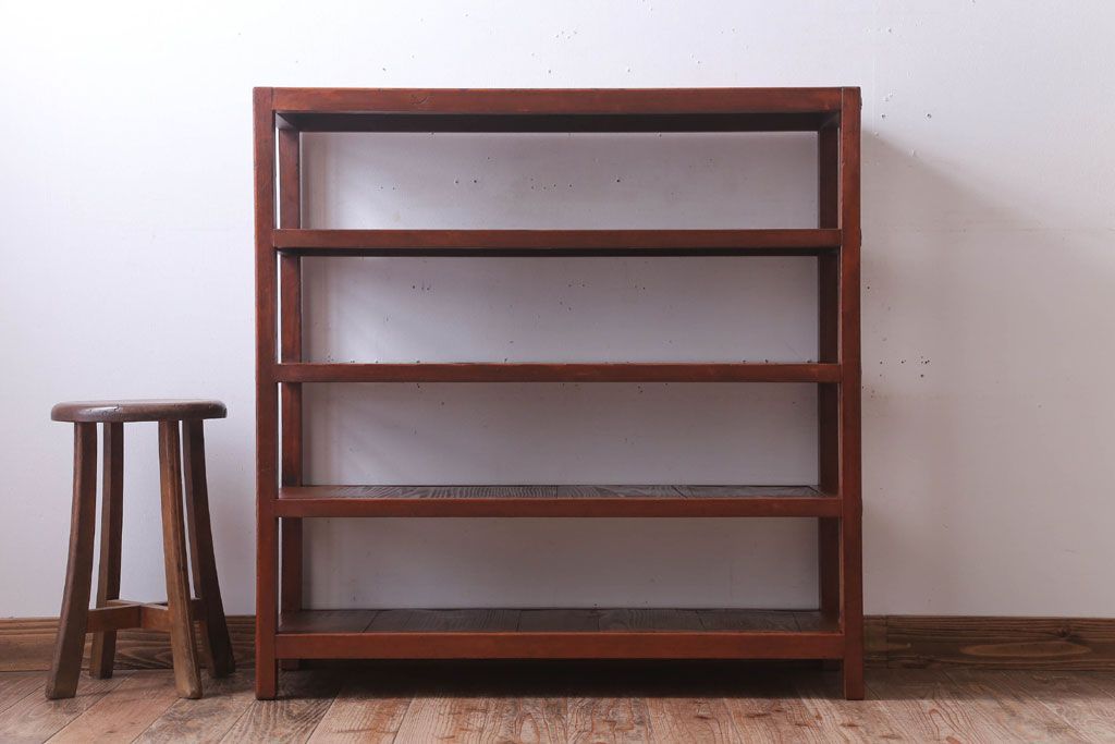 アンティーク家具　和製アンティーク　シンプルで小ぶりな飾り棚(陳列棚)