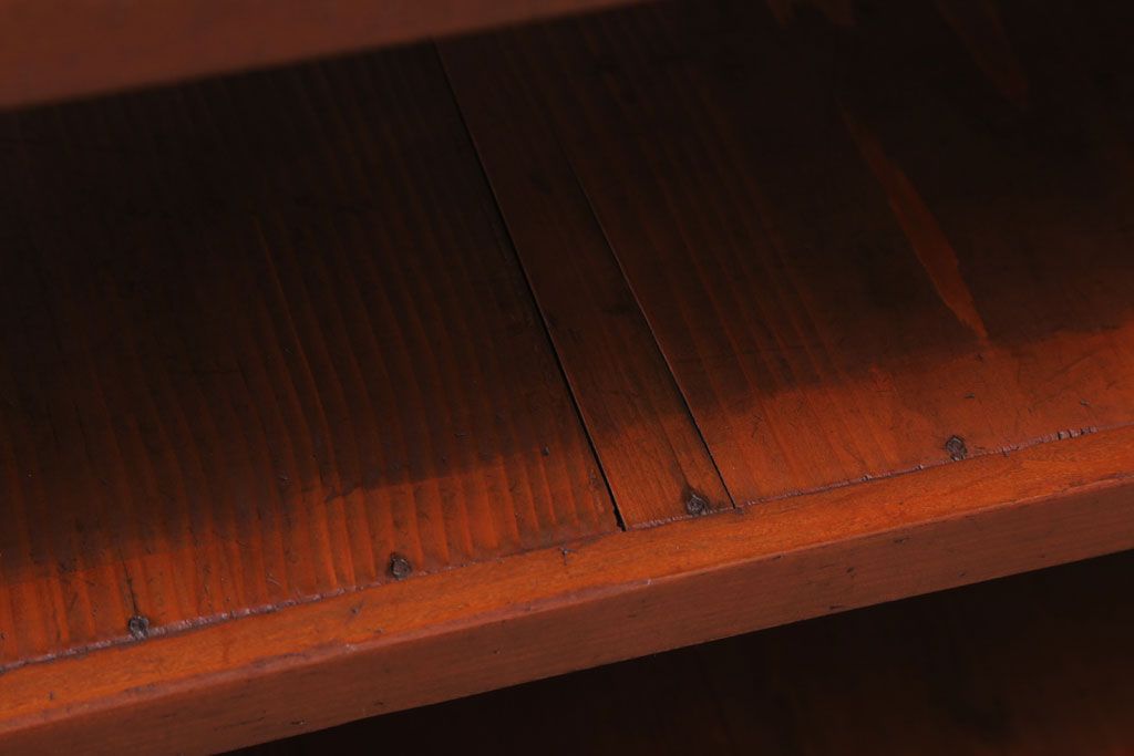 アンティーク家具　和製アンティーク　シンプルで小ぶりな飾り棚(陳列棚)