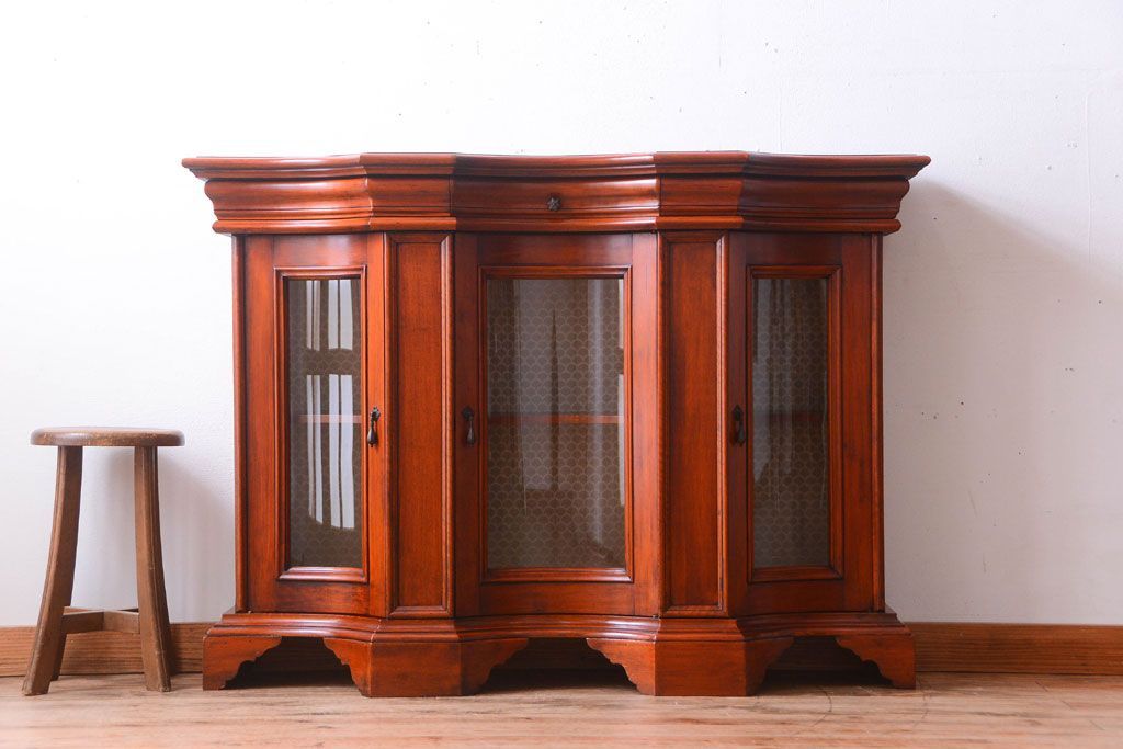 ヴィンテージ家具　フランスビンテージ　サイドキャビネット