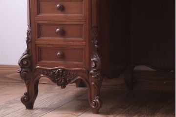 アンティーク家具　イギリスアンティーク　マホガニー・オーク材製　上品な彫刻の最高級両袖デスク(両袖机)