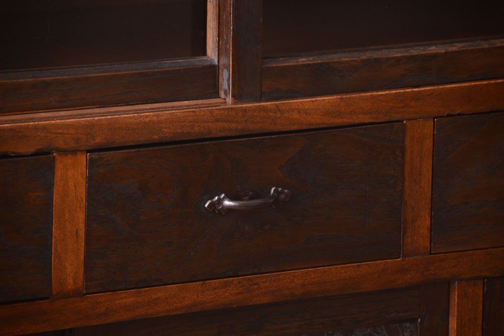 アンティーク家具　和製アンティーク　結霜ガラス入り!古い木の食器棚(収納棚・戸棚)