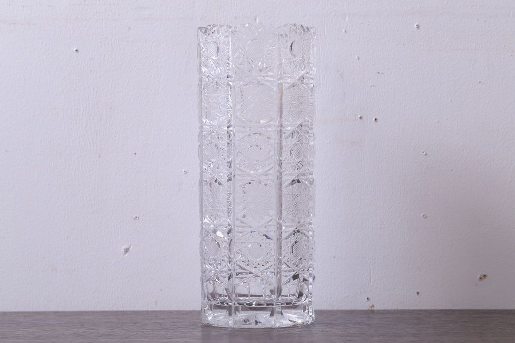 アンティーク雑貨　ビンテージ　ボヘミア　クリスタル花瓶(フラワーベース)
