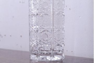 アンティーク雑貨　ビンテージ　ボヘミア　クリスタル花瓶(フラワーベース)