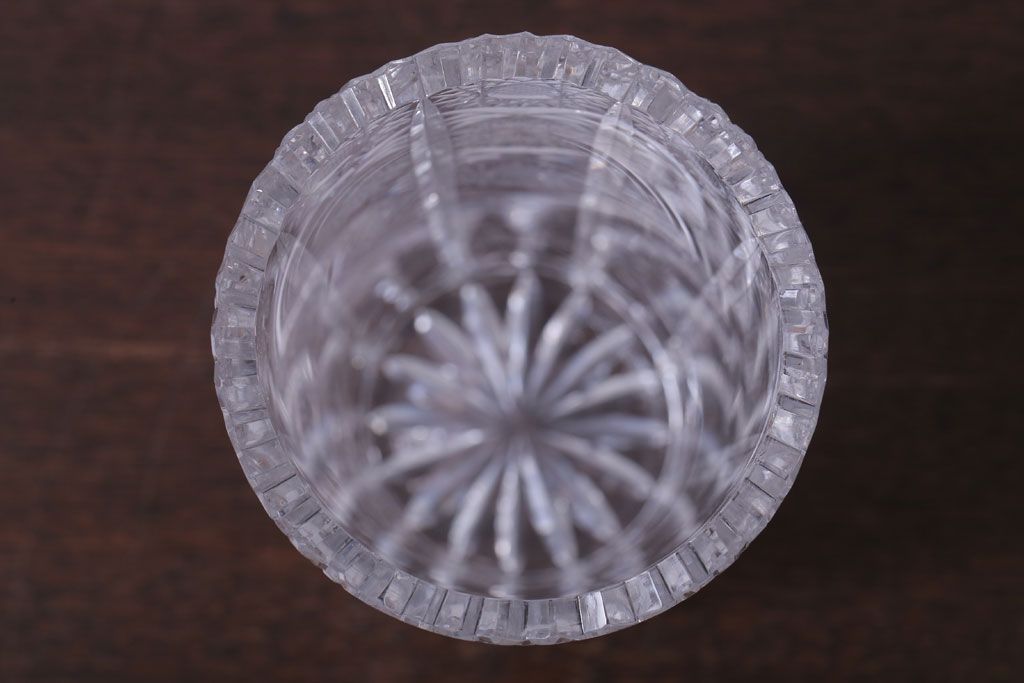 アンティーク雑貨　ビンテージ　ボヘミア　クリスタル花瓶(フラワーベース)