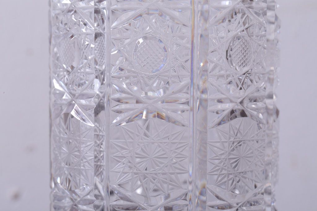 アンティーク雑貨　ビンテージ　ボヘミア　クリスタル花瓶(フラワーベース)