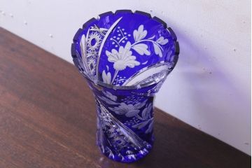 アンティーク雑貨　ビンテージ　ドイツ SACHSEN(ザクセン)　クリスタル花瓶(フラワーベース)