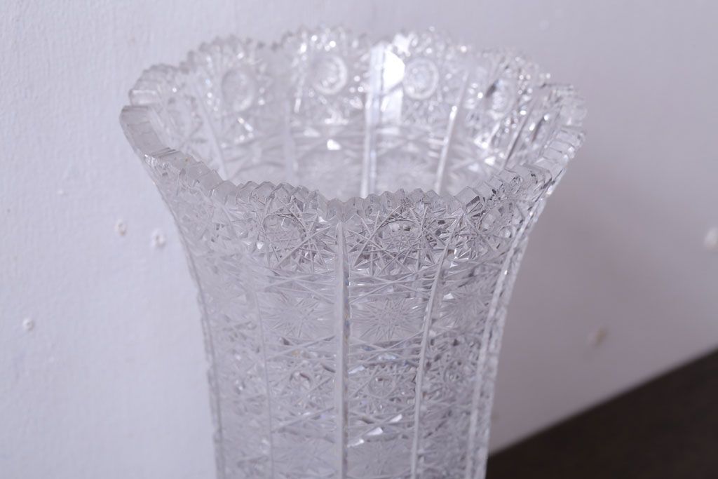 アンティーク雑貨　ビンテージ　ボヘミア　クリスタル花瓶(フラワーベース)(2)