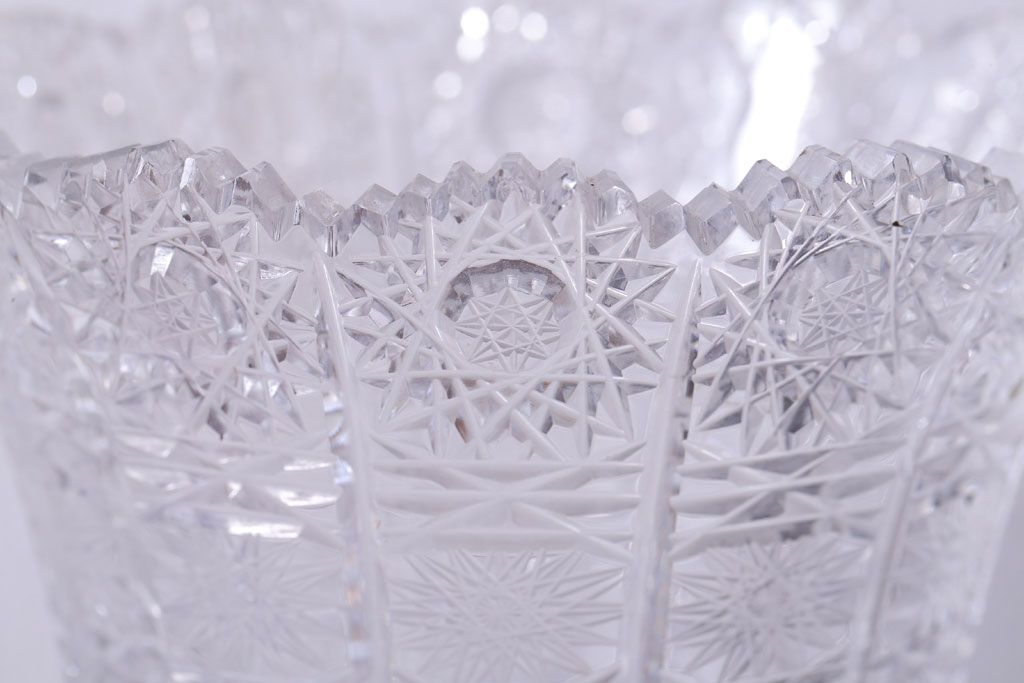 アンティーク雑貨　ビンテージ　ボヘミア　クリスタル花瓶(フラワーベース)(2)