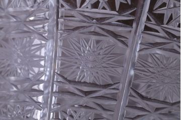 アンティーク雑貨　ビンテージ　ボヘミア　クリスタル花瓶(フラワーベース)(2)