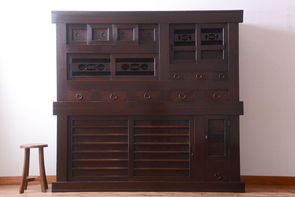 アンティーク家具　古民具・骨董　明治期　特注品!状態の良い変わり型六尺水屋箪笥