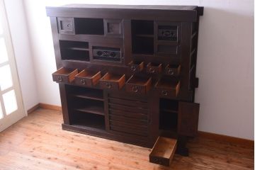 アンティーク家具　古民具・骨董　明治期　特注品!状態の良い変わり型六尺水屋箪笥