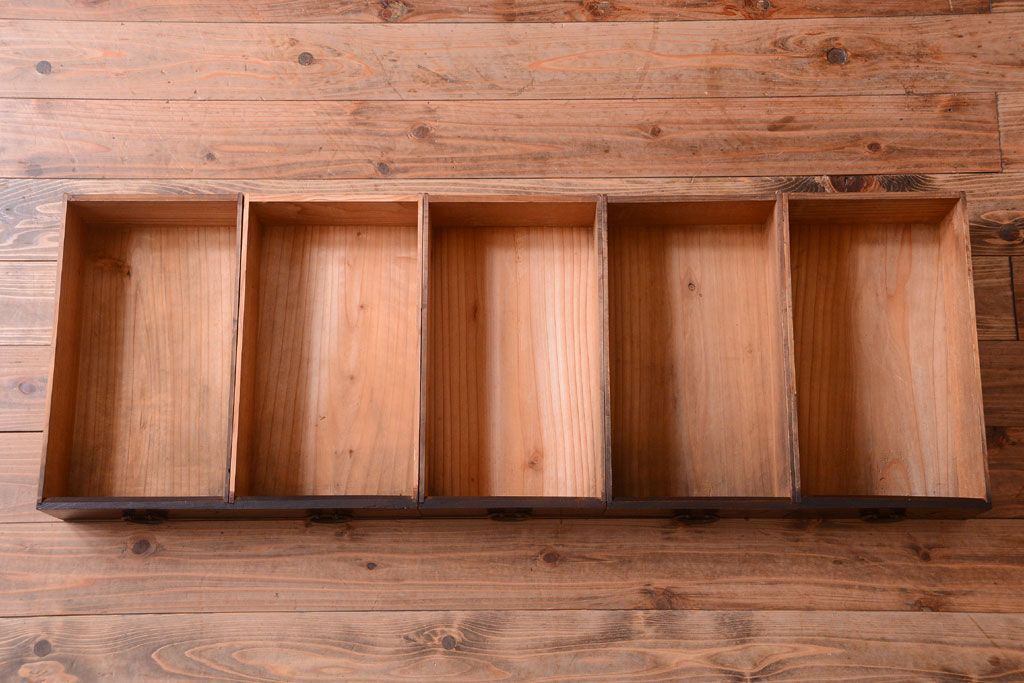 アンティーク家具　古民具・骨董　明治期　特注品!状態の良い変わり型六尺水屋箪笥