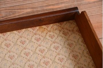 アンティーク家具　イギリスアンティーク　特大　上品なレリーフ入りのオーク材製最高級カップボード(収納棚・戸棚)