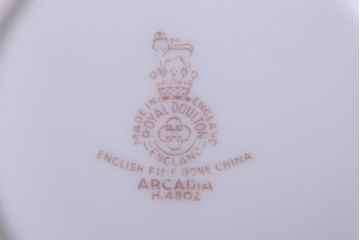 中古 イギリス ROYAL DOULTON(ロイヤルドルトン)　アルカディア　デミタスカップ&ソーサー3客(洋食器)