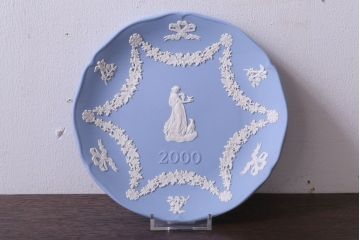 アンティーク雑貨　中古 イギリス Wedgwood(ウェッジウッド) ジャスパー 2000年イヤープレート