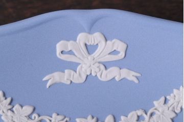 アンティーク雑貨　中古 イギリス Wedgwood(ウェッジウッド) ジャスパー 2000年イヤープレート