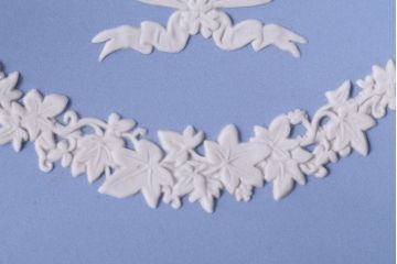 アンティーク雑貨　中古 イギリス Wedgwood(ウェッジウッド) ジャスパー 2000年イヤープレート