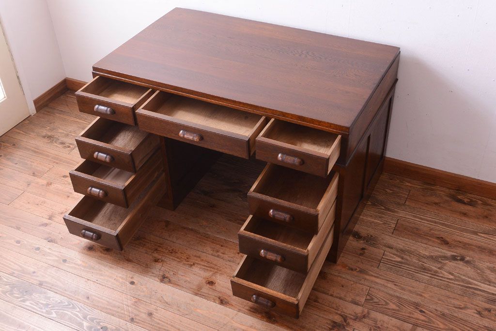 アンティーク家具　アンティーク　シンプルでおしゃれなナラ材製両袖机