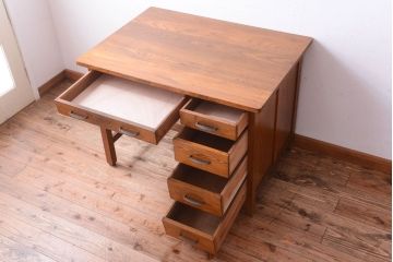 レトロ家具　昭和レトロ　古いナラ材製のシンプルなアンティーク片袖机(2)