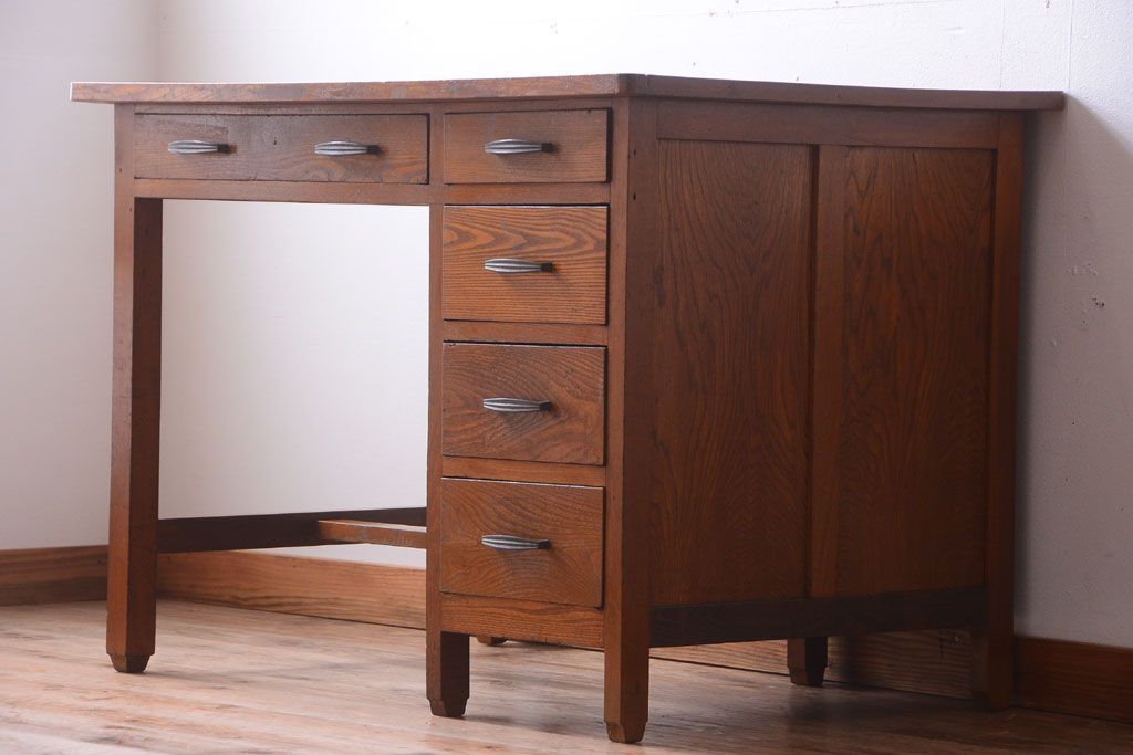 レトロ家具　昭和レトロ　古いナラ材製のシンプルなアンティーク片袖机(2)