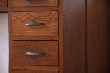 レトロ家具　昭和レトロ　古いナラ材製のシンプルなアンティーク片袖机(2)
