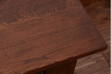 アンティーク家具　和製アンティーク　古い木の上品な片袖机