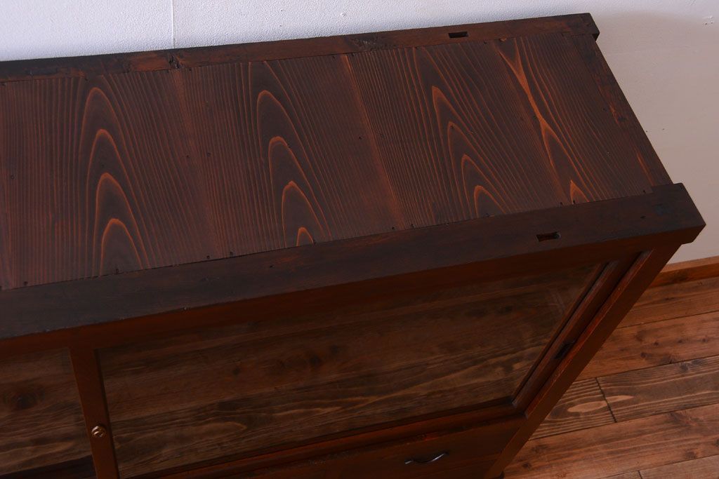 アンティーク家具　古民具・骨董　明治〜大正　檜材のアンティーク重ね戸棚(収納棚)