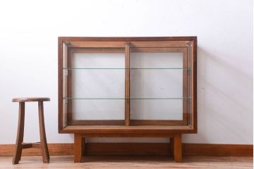 レトロ家具　昭和レトロ　古い木製のシンプルな脚付きガラスケース(ショーケース)(1)