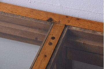 レトロ家具　昭和レトロ　古い木製のシンプルな脚付きガラスケース(ショーケース)(1)