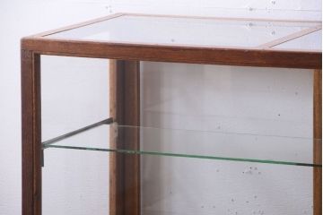 レトロ家具　昭和レトロ　古い木製のシンプルな脚付きガラスケース(ショーケース)(1)