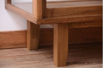 レトロ家具　昭和レトロ　古い木製のシンプルな脚付きガラスケース(ショーケース)(1)