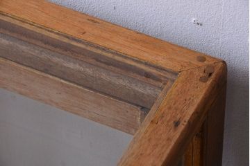 レトロ家具　昭和レトロ　古い木製のシンプルな脚付きガラスケース(ショーケース)(2)