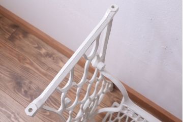 アンティーク家具　アンティークペイント　おしゃれなシンガーミシンの鉄脚(3)