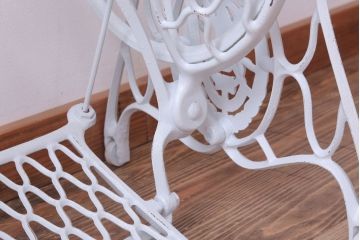 アンティーク家具　アンティークペイント　おしゃれなシンガーミシンの鉄脚(2)