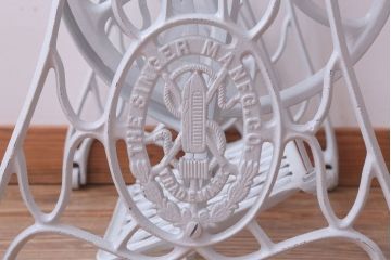アンティーク家具　アンティークペイント　おしゃれなシンガーミシンの鉄脚(2)