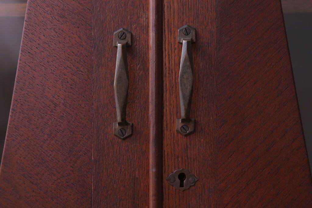 レトロ家具　昭和レトロ　おしゃれなデザインのアンティーク本箱(ブックケース)