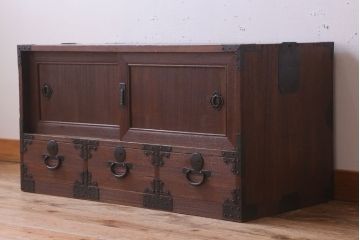 アンティーク家具　古民具・骨董　明治〜大正　古い木製の箪笥ローボード