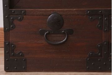 アンティーク家具　古民具・骨董　明治〜大正　古い木製の箪笥ローボード