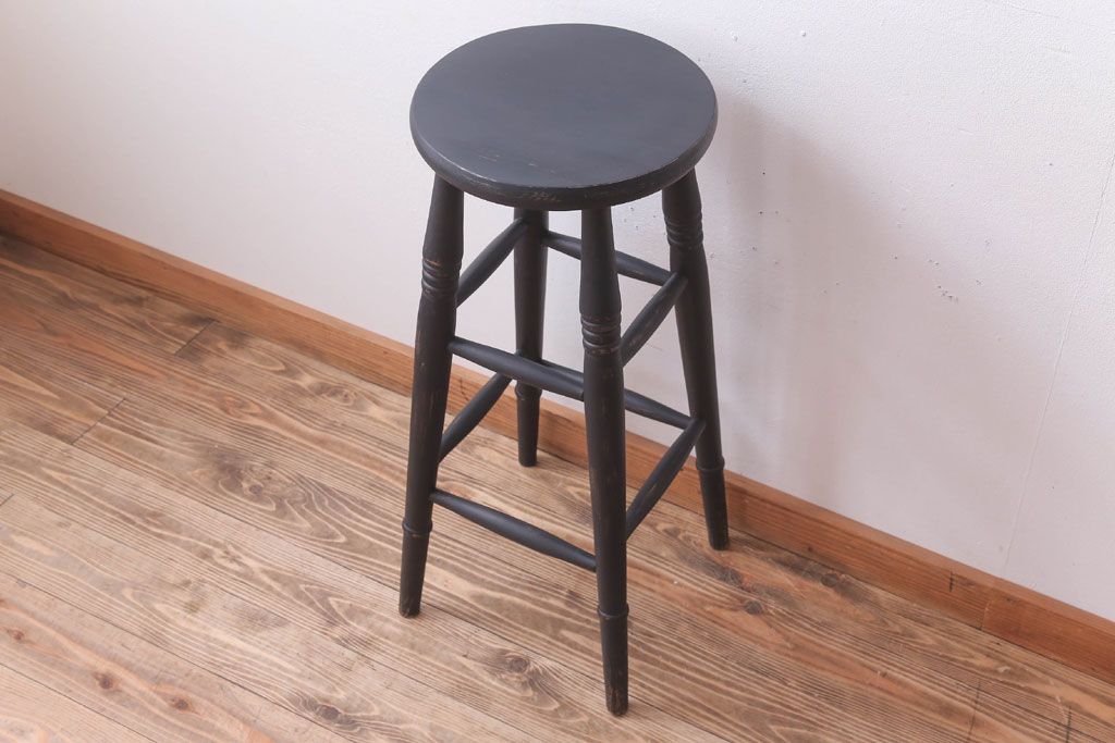 中古　背の高いブラックペイントスツール