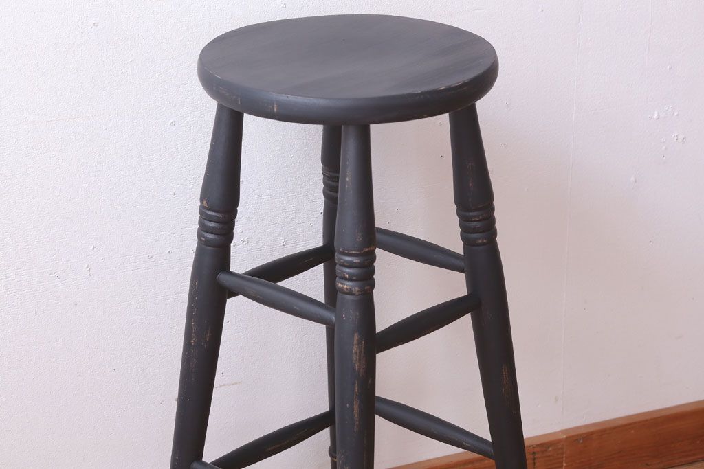 中古　背の高いブラックペイントスツール