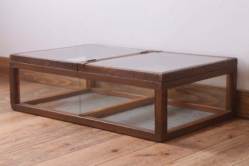 レトロ家具　昭和レトロ　古い木の小ぶりなガラスケース(ショーケース)