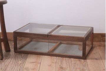 レトロ家具　昭和レトロ　古い木の小ぶりなガラスケース(ショーケース)