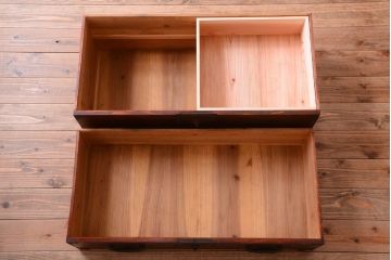 アンティーク家具　古民具・骨董　明治期　脚付き時代箪笥(衣装箪笥)